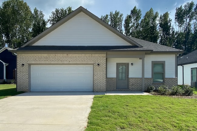 Photo - 280 Avalon Wy House