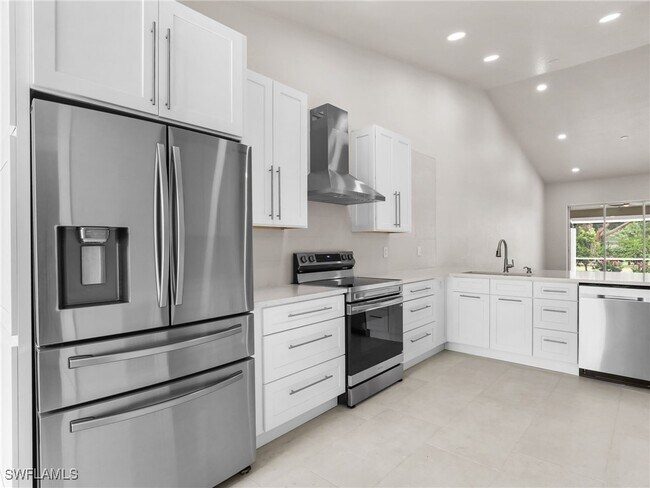 Building Photo - 1856 W Crown Pointe Blvd Rental