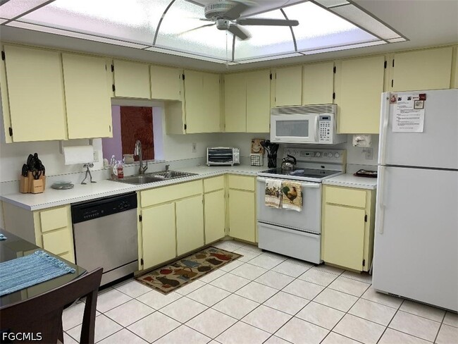 1739 Golf Club Dr Unit 6