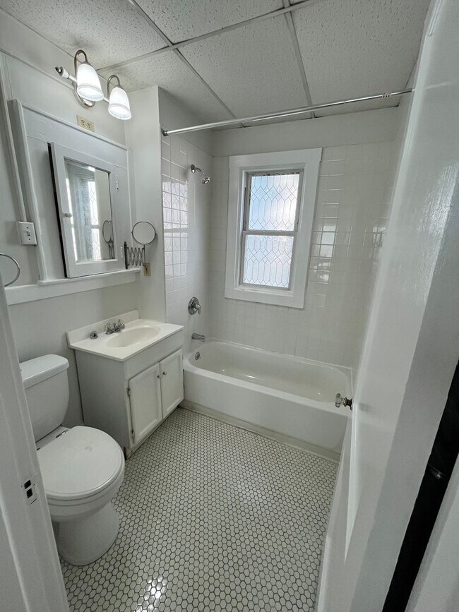 Photo - 1117-1119 Lancaster Ave Apartamento Unidad 1119 Lancaster