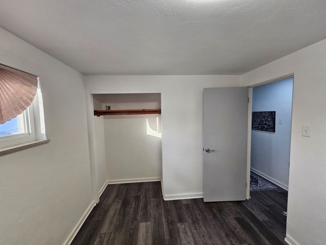 Photo - 3034 Iowa St