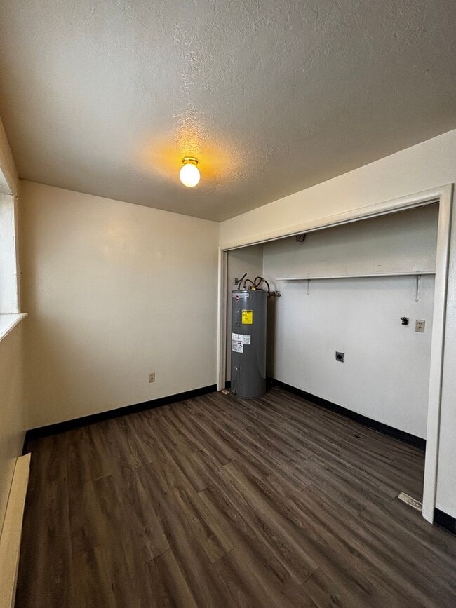 Photo - 1156-1156 McKinley Ave Unit 1150 McKinley Ave