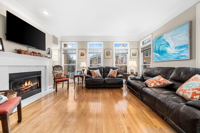 Photo - 4620 Knight Pl