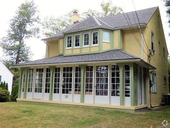 Building Photo - 245 Madison Rd Rental