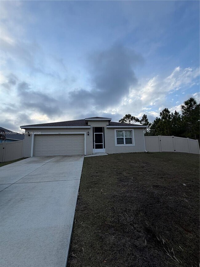 Photo - 383 Hanford Rd SW