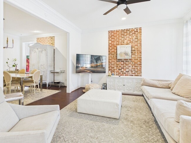 Photo - 2235 Venable St