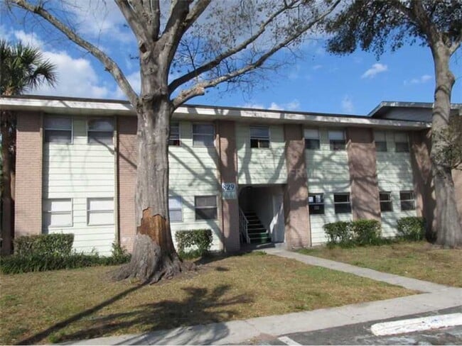 Building Photo - Spacious 3 Bed/2 Bath Condo on Las Palmas ...