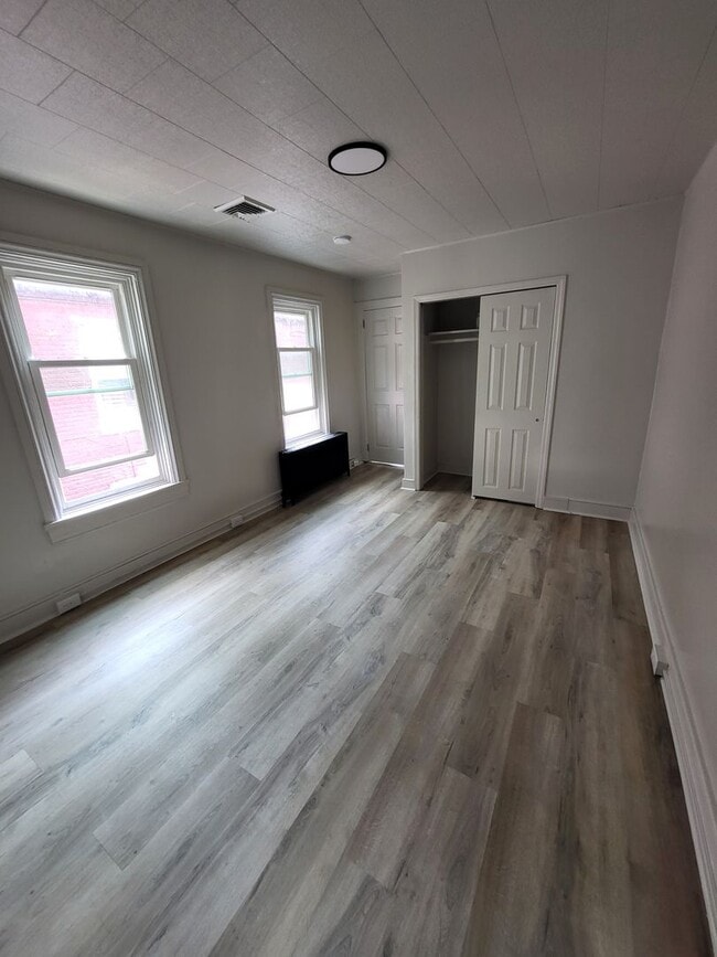 Photo - 26 N 3rd St