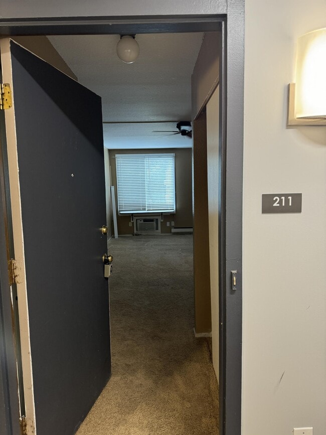 Photo - 350 E 700 S