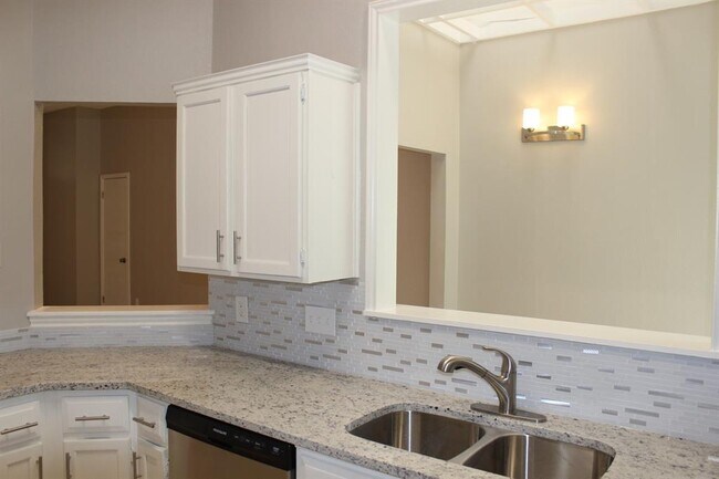 Photo - 2208 Quiet Wood Dr