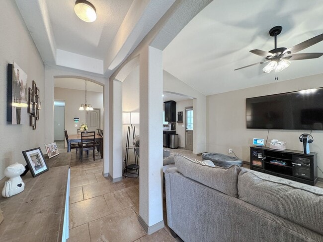 Photo - East El Paso 4 bed Refrig A/C Home!