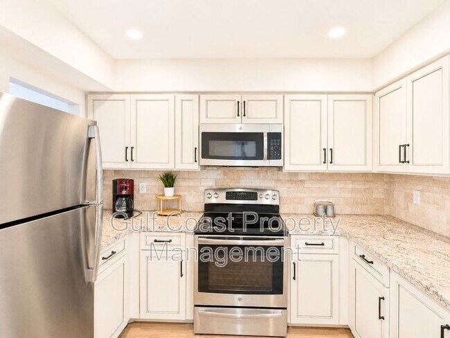 Photo - 9718 Hernando Ct