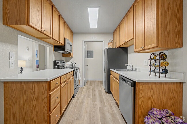 1BR,1BA - 722SF - Kitchen
