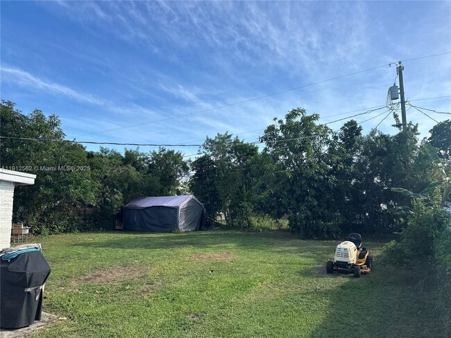 Photo - 420 NE 12th St