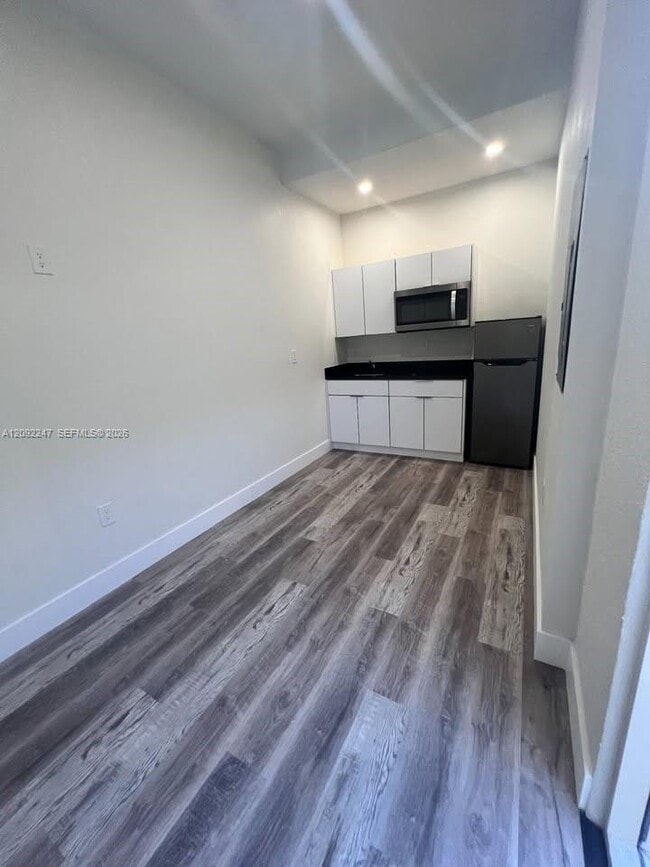 1031 NE 17th Terrace Unit 0