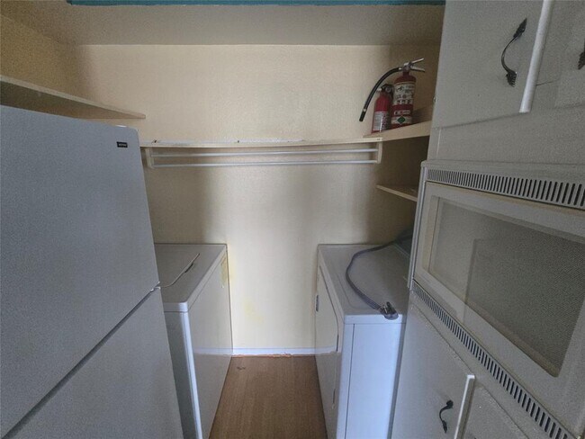 Photo - 2626 Holly Hall St Unidad 2626 Holly Hall Street