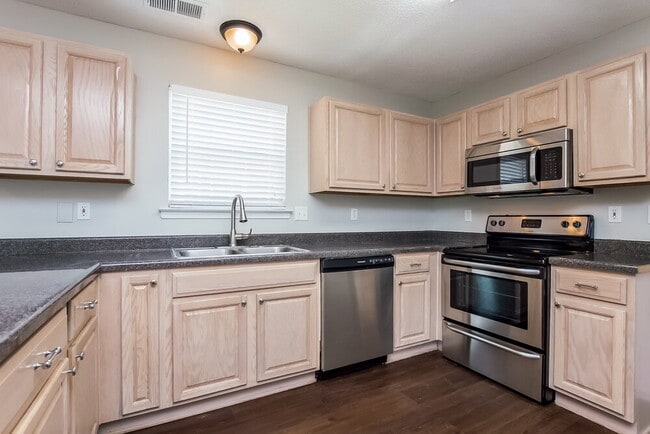 Photo - 7335 Red Maple Dr