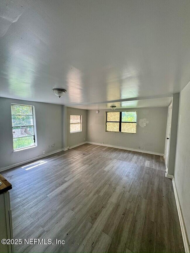 Photo - 1760 Audubon St