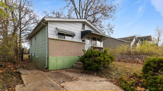 Photo - 2152 Erick Ave