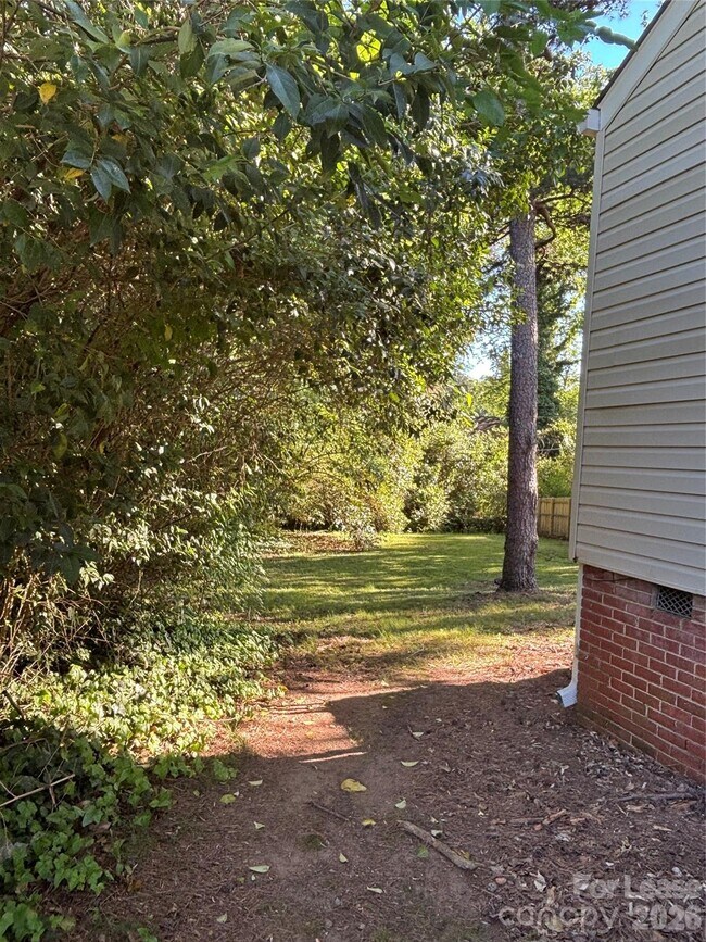 Photo - 2565 Brentwood Pl