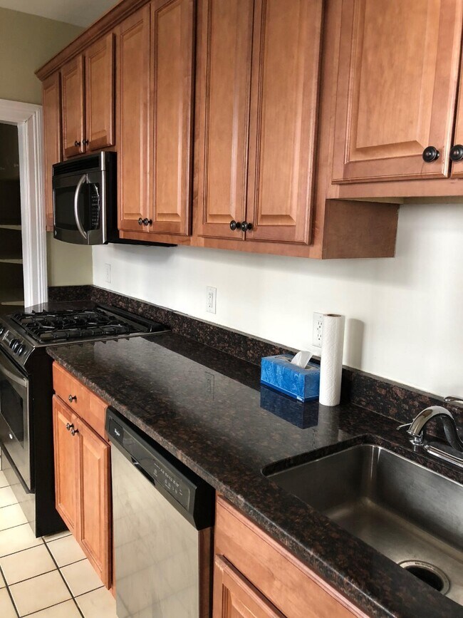 Photo - 319 Tappan St Unit 1