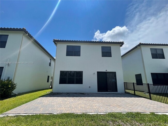 Photo - 8951 Madrid Cir