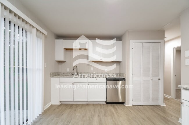 Photo - 7018 Ryan St