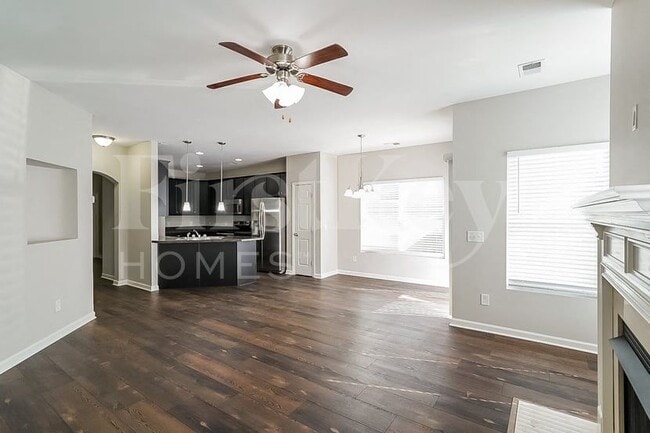 Photo - 356 Dunnwood Loop