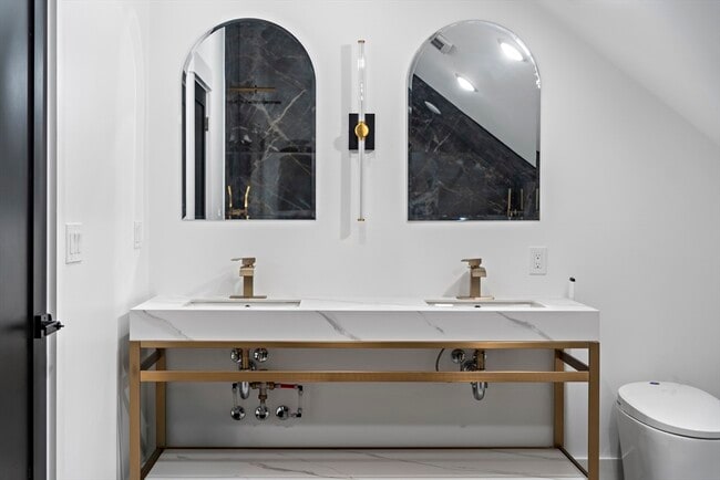 Photo - 19 Shirley Rd Unit 19