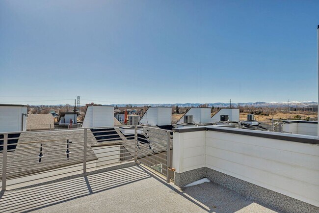 Photo - 1239 Tennyson St