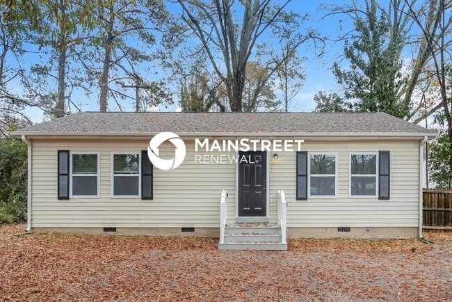 Building Photo - 2 Bedroom Pet-Friendly Home in Charlotte, ...