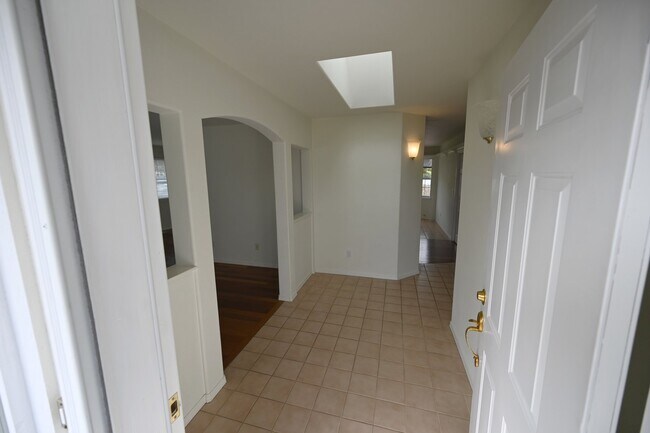 Photo - 3 bed 2 bath, close to Carrie Blake Park a...