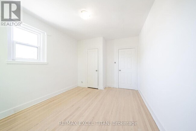 Photo - 1 Mallory Gardens Unit 4