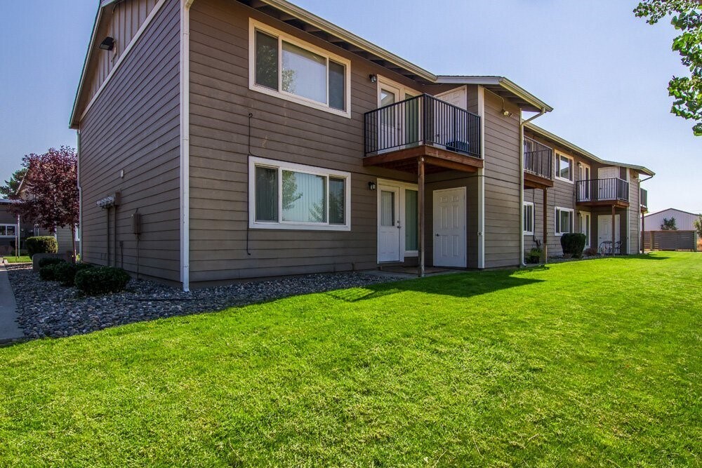 Photo - 331 Boardman Ave NW