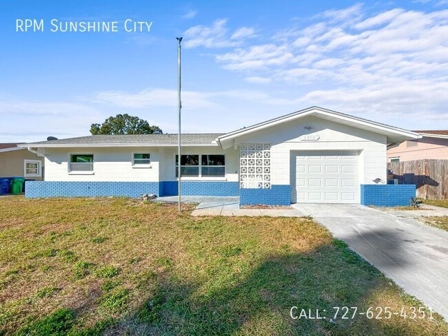 Building Photo - 9814 110th Ln N Unit B