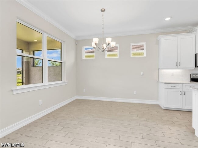 Building Photo - 28029 Sanibel Sands St