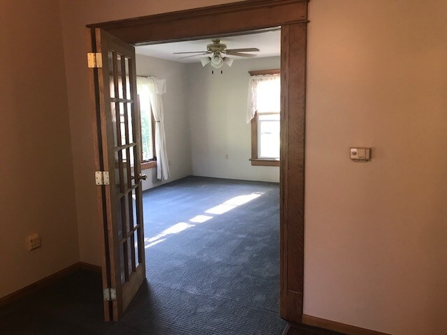 Entrance to Living Room - 1064 fisher rd