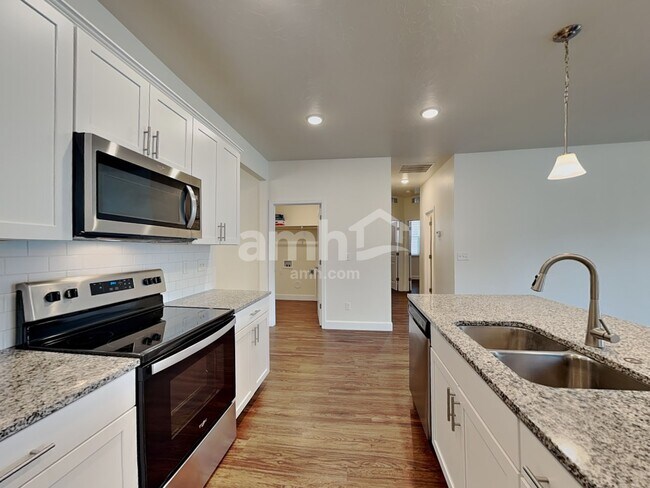 Photo - 164 E Sicily Dr