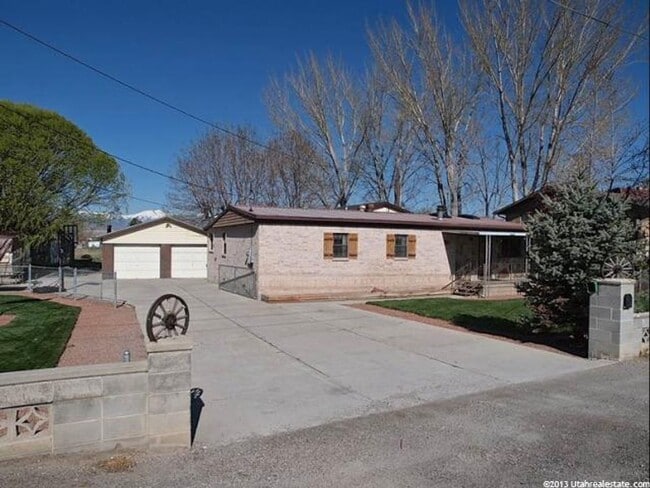Building Photo - Lehi 3 bedroom, 3 bathroom home