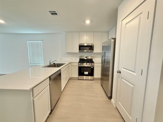 31506 Pianella Ln