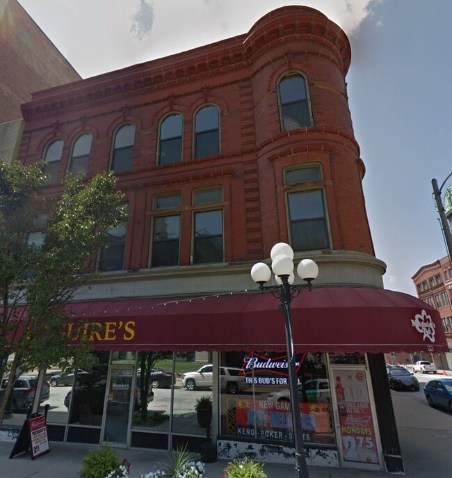 Photo - 218 N Center St