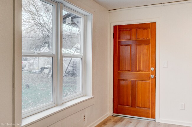 Photo - 802 Pine St Unidad 4