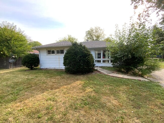 Building Photo - 1405 Chandler St