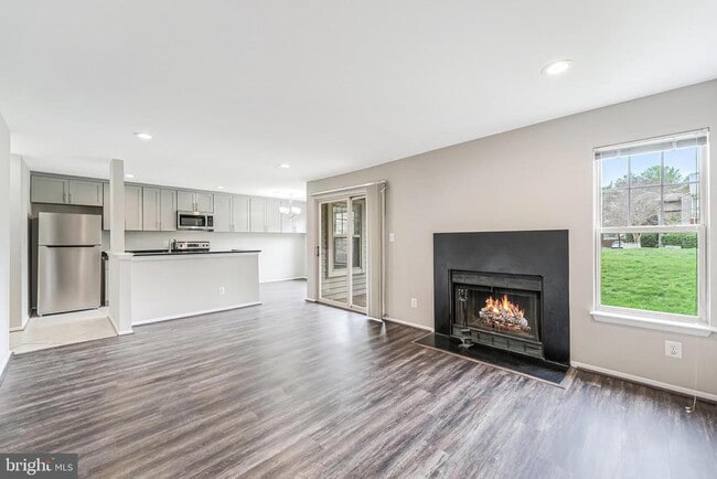 Photo - 1719 Ascot Way Unidad 1719D