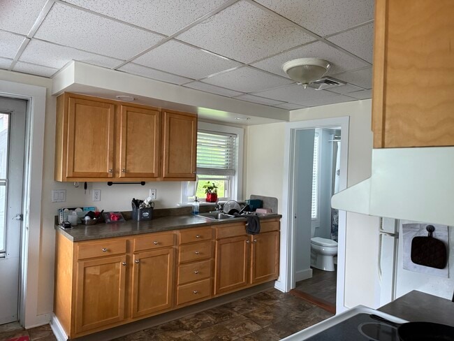 Photo - 74 Hopson Ave Unidad second floor