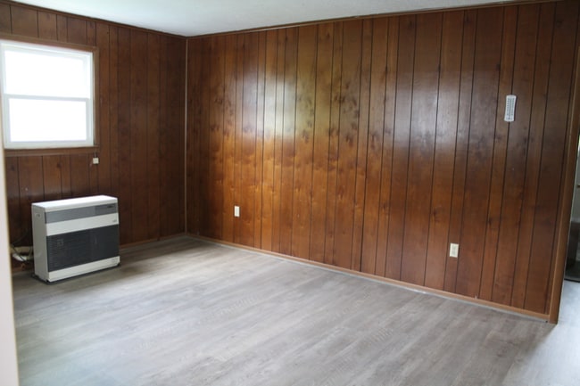 Photo - 202 Mountain View Dr