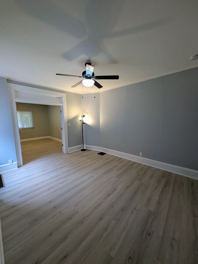 Photo - 1400 W Sycamore St Unit Apt #1