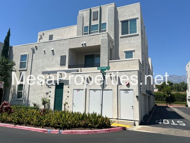 Photo - 127 Macintosh Way