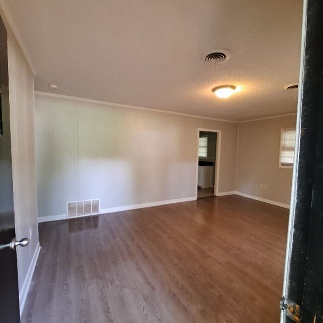 Photo - 837 Carrolton Rd