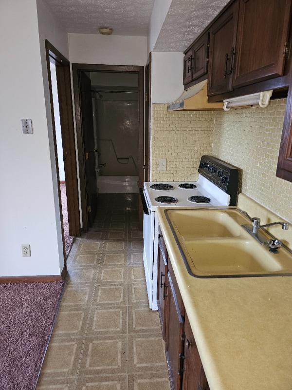 Photo - 885 Woodville Rd Unit 21